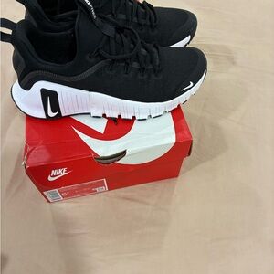 Nike Black and White Athletic Shoes